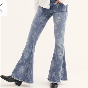 Free People Super Flare Jeans 25 - New With Tags